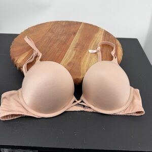 Victoria’s Secret Bombshell Plunge Bra 36A nude